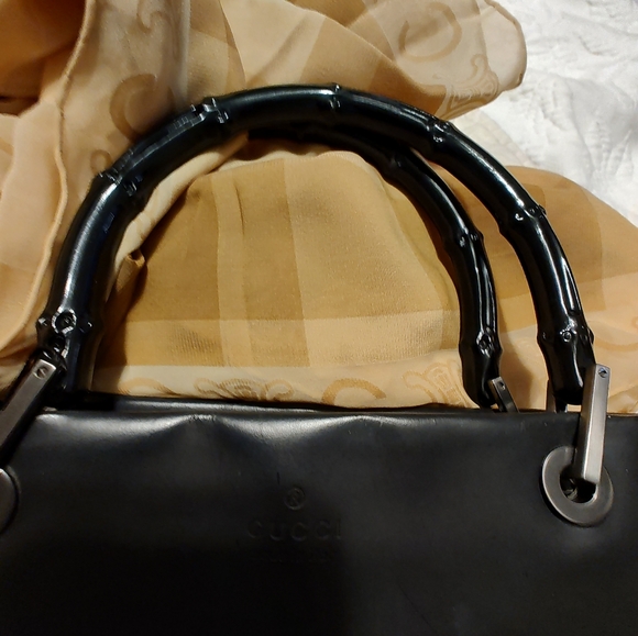 Black Gucci Leather Tote Bag with Bamboo Handles - Picture 4 of 10